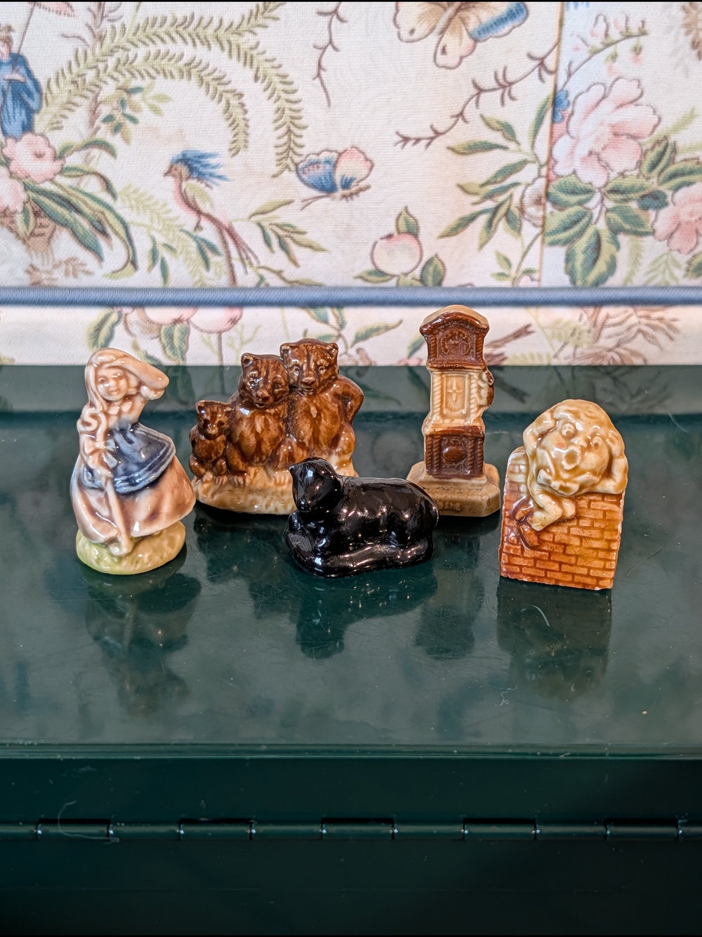 Vtg Wade Nursery Rhyme Figurines